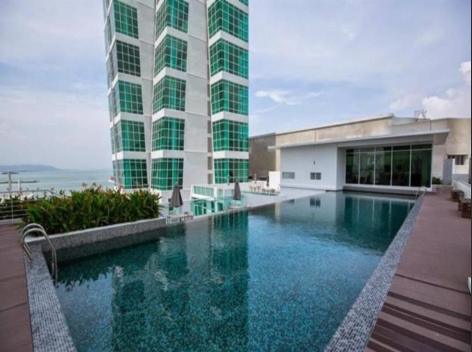 Maritime Suites Penang Jelutong ภายนอก รูปภาพ